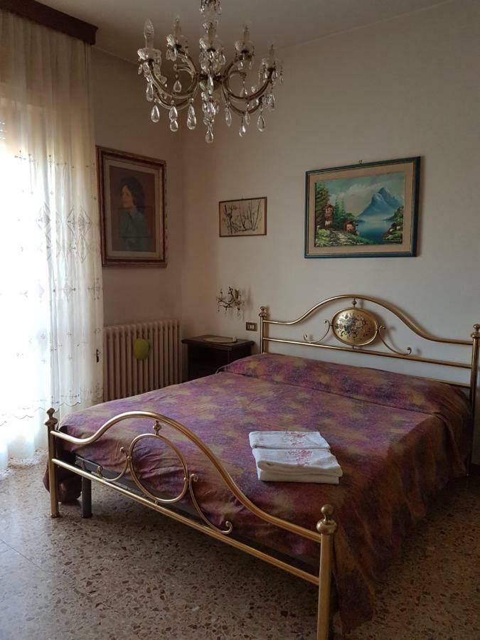 Emanuela Apartment Умбертиде Екстериор снимка